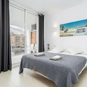 https://apartamento-con-terraza-al-canal.catalonia-hotels.com