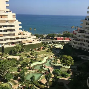 https://benal-beach-benalmadena-29631-2.1costadelsol.com